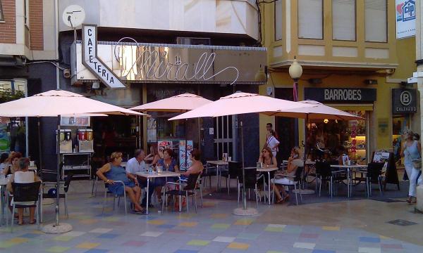 Vinar&ograve;s - Internetcafe - Cafeter&iacute;a Miralls